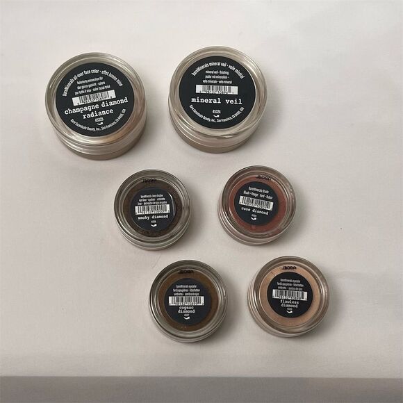 BareMinerals 10Piece Makeup Set (blush, shadow, liner, finishing, brushes, lip) - Picture 4 of 7